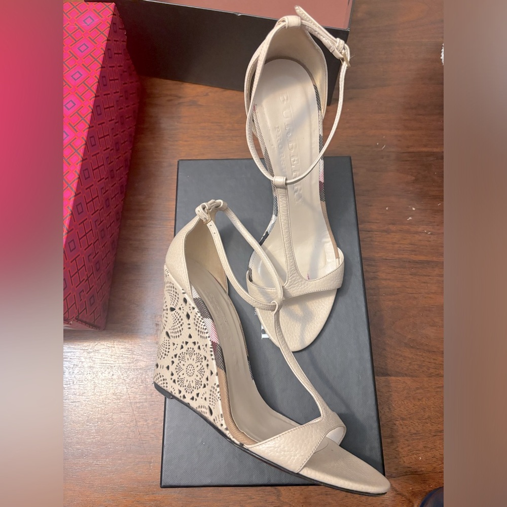 Burberry wedges size40/9size